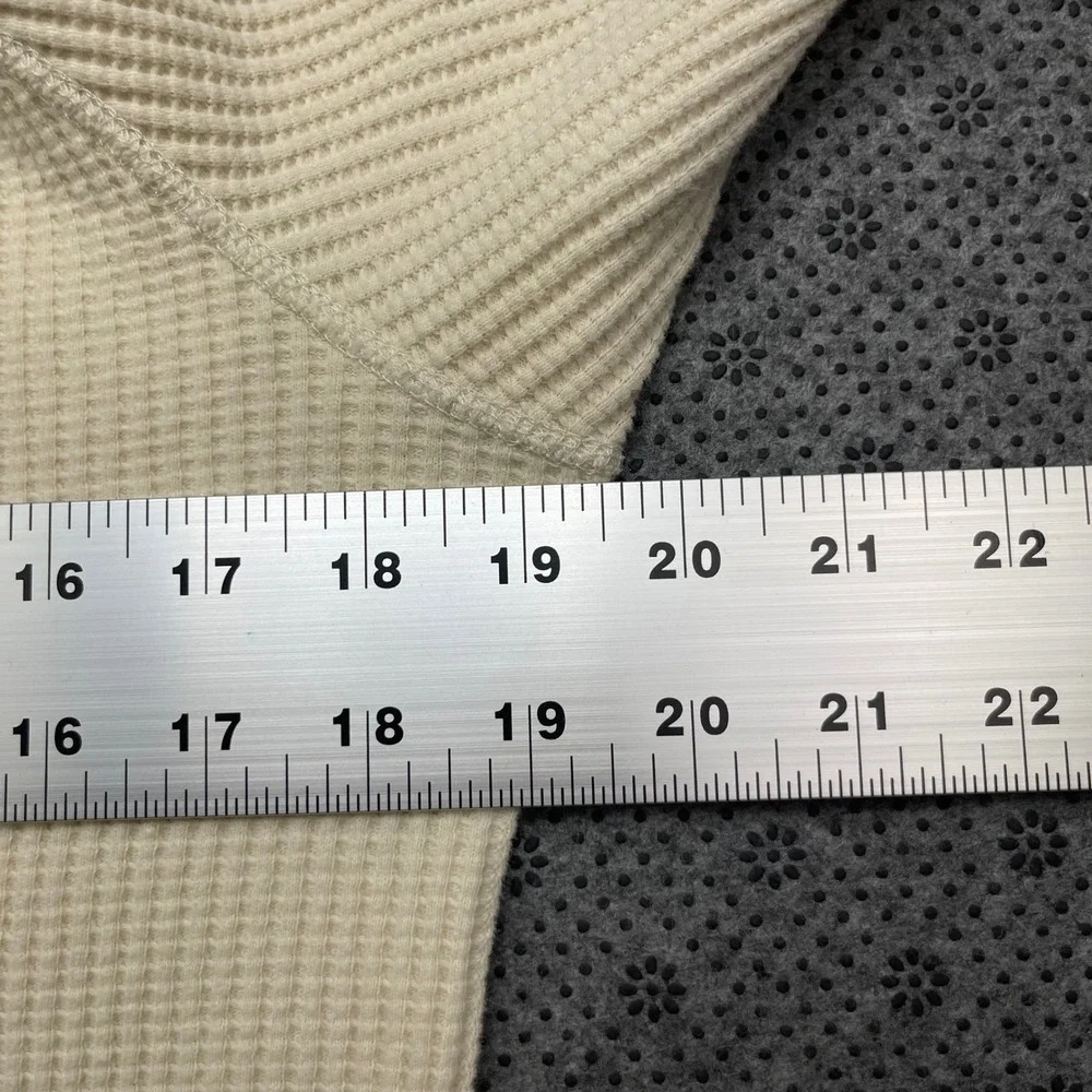 Ruehl No 925 Mens Large Cream Waffle Knit Thermal Long Sleeve R-NY Graphic Shirt - Picture 8 of 10
